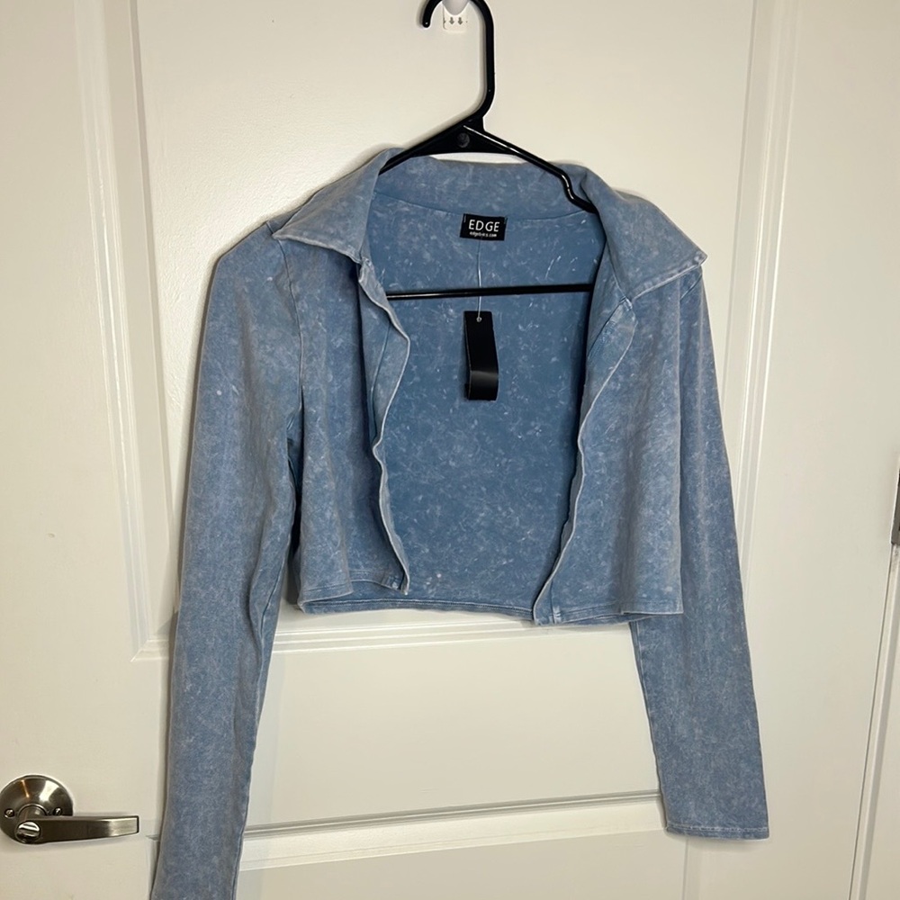 Edge Light Blue Cropped open Top